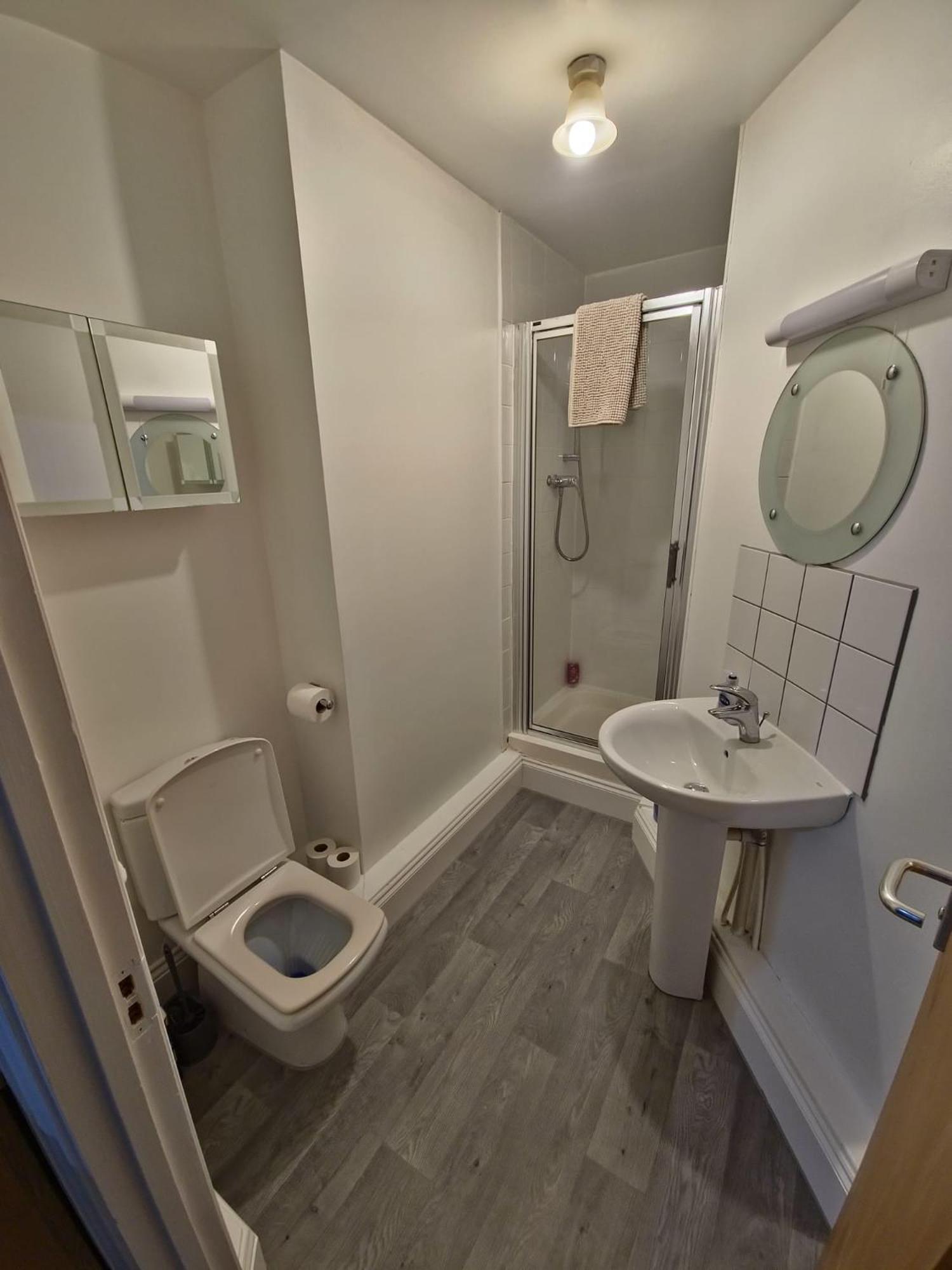 Hollowstone Place, Spacious 2 Bed, Centre Ng1, Sleeps 6,free Parking Apartment Nottingham